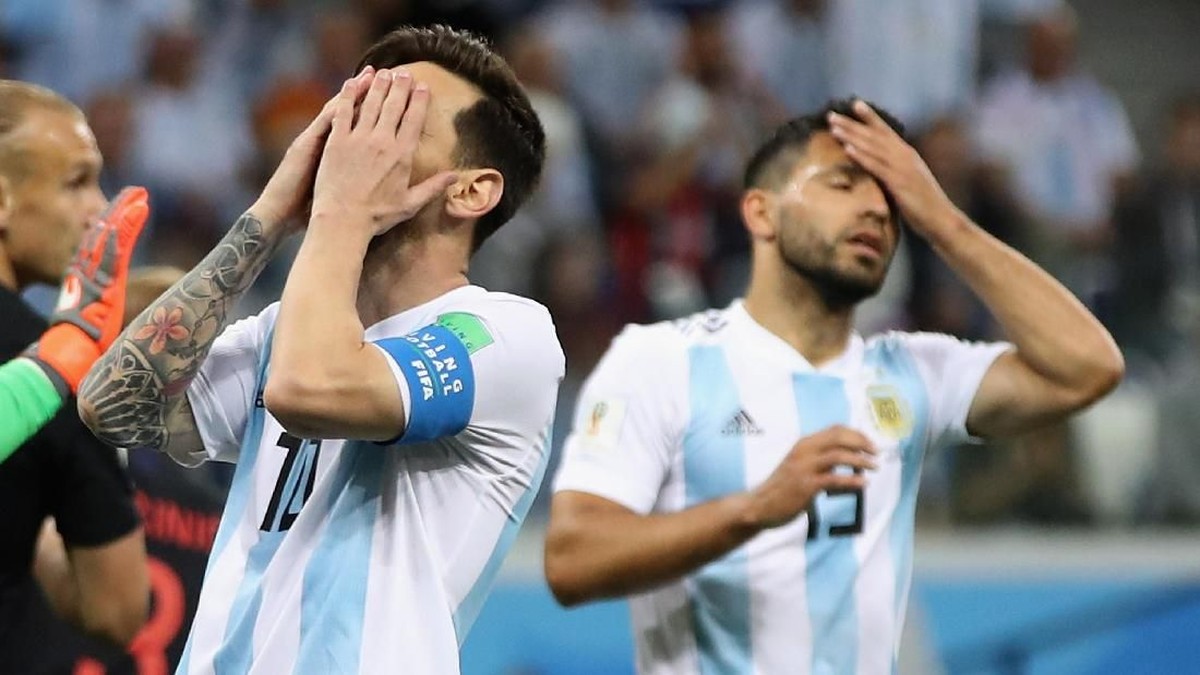 Skuat Argentina dilaporkan tak lagi menganggap Jorge Sampaoli sebagai pelatih. (Foto: Clive Brunskill/Getty Images)