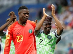 Ahmed Musa memakai kopiah usai Nigeria menang 2-10 atas Islandia. REUTERS/Toru Hanai.