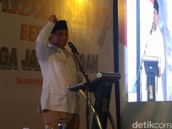 Pakai Slide, Gaya Prabowo Beberkan Data Kondisi Indonesia