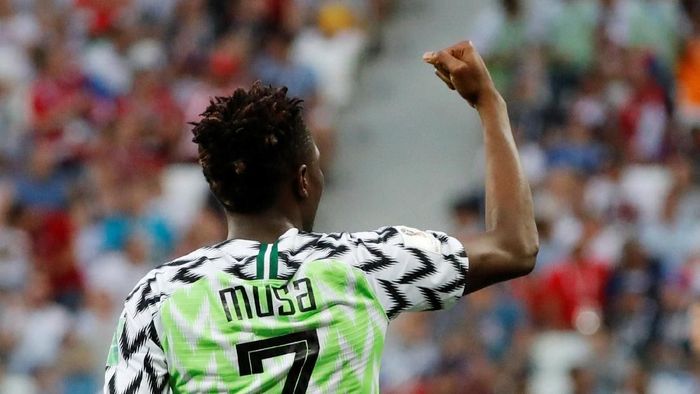 Penyerang Nigeria Ahmed Musa pede bisa mencetak gol ke gawang Argentina yang diperkuat Lionel Messi (Foto: Toru Hanai/Reuters) Penyerang Nigeria Ahmed Musa pede bisa mencetak gol ke gawang Argentina yang diperkuat Lionel Messi (Foto: Toru Hanai/Reuters)