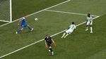 Cetak Dua Gol, Ahmed Musa Berkopiah