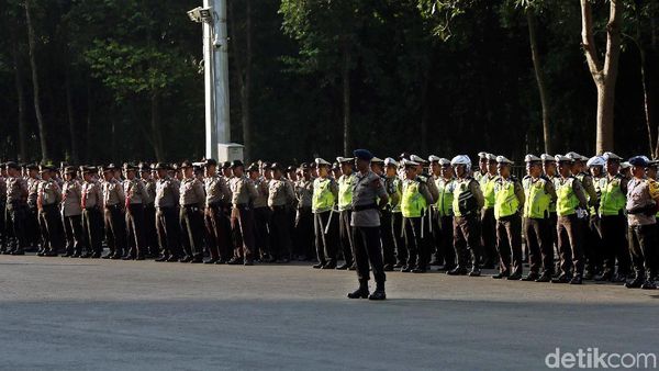 Suasana Apel Pasukan Pengamanan Test Event Asian Para Games 2018