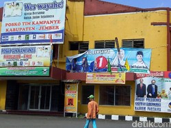 Baliho Bergambar Jokowi di Posko Pemenangan Khofifah-Emil Diprotes
