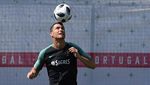 Cristiano Ronaldo Serius Latihan, tapi Juga Sempat Iseng