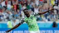 Nigeria membuka peluang lolos dari fase grup Piala Dunia 2018 setelah menang 2-0 atas Islandia. REUTERS/Toru Hanai.