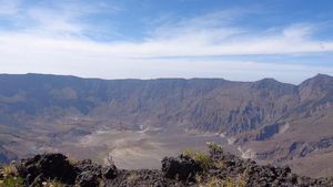 Foto Cantiknya Gunung Tambora dan Destinasi di Sekitarnya