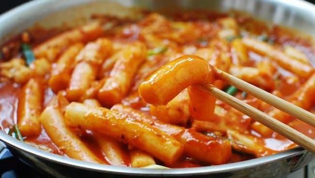 Resep Tteokbokki Kue Beras Kuah Pedas Ala Korea