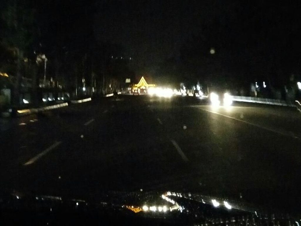 Pemkot Nunggak Listrik Rp 37 M, Ini Gelapnya Jalanan Pekanbaru Pemkot Nunggak Listrik Rp 37 M, Ini Gelapnya Jalanan Pekanbaru