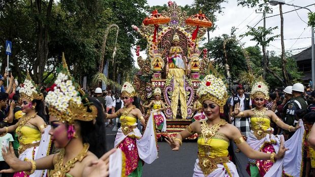 Bali menjadi salah satu daerah yang dikunjungi Kim Daeng di Indonesia.