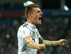 Melihat Lagi 13 Gol Keren Pertandingan Semalam