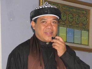 Hari Moekti Meninggal karena Serangan Jantung Hari Moekti Meninggal karena Serangan Jantung