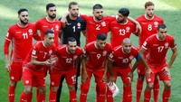 Tunisia menurunkan Mustapha, Maaloul, Meriah, Syam Ben Youssef, Bronn, Sassi, Skhiri, Khaoui, Badri, Khazri, dan Fakhreddine Ben Youssef. Reuters/Kai Pfaffenbach.