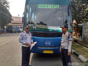 Bus Tanpa Rem dan Spidometer Dikandangkan di Kp Rambutan