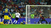 Jerman baru bisa menyamakan kedudukan ketika babak kedua berjalan tiga menit lewat gol Marco Reus. Foto: Dylan Martinez/Reuters