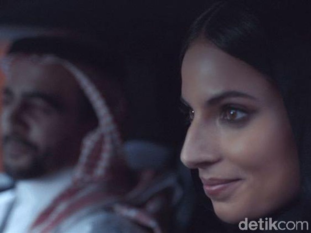Produsen Mobil Buka Pintu pada Wanita Arab Saudi