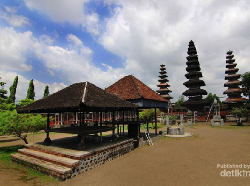 Nikmati Keindahan Indonesia yang Memukau di Mataram