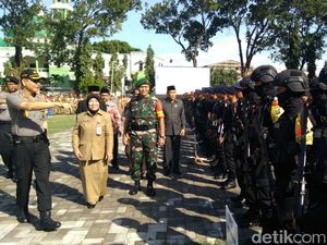 Polisi Siap Gebuk Tukang Bikin Rusuh Pilkada di Probolinggo Polisi Siap Gebuk Tukang Bikin Rusuh Pilkada di Probolinggo