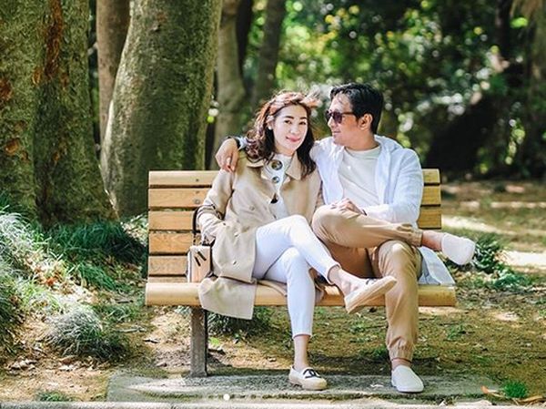 Kemesraan Andre Taulany dan Rien Wartia Trigina di Jepang