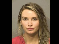 Tak Puas dengan Hasil Kerja Salon, Wanita Ini Lakukan Hal Ekstrem