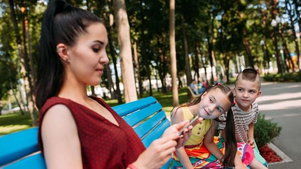 10 Tips Menghadapi Mom-Shaming