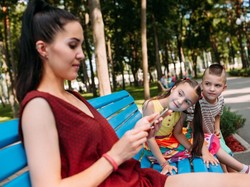 Ini Berbagai Penyebab Seorang Ibu Lakukan Mom-shaming