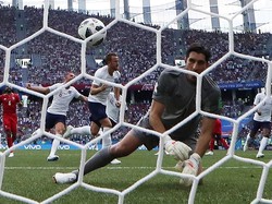 Inggris sudah menunjukkan tanda-tanda dominasinya saat membuka keunggulan di menit delapan. Mengawali pesta Tiga Singa adalah gol yang dibuat pemain bertahan, John Stones. (REUTERS/Carlos Barria)