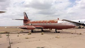 Foto: Jet Usang Elvis Presley yang Dilelang Kembali