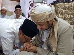 Doa Khusus Ulama Arab Saudi untuk Wagub Gus Ipul Doa Khusus Ulama Arab Saudi untuk Wagub Gus Ipul