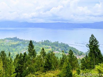 Foto Danau Toba yang Selalu Bikin Kangen