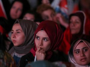 Pendukung-pendukung Cantik Erdogan