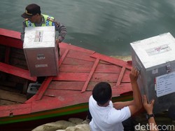 KPU Upayakan Logistik Pilkada di Daerah Tiba Hari ini