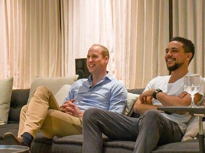 Kompaknya Pangeran William-Putra Mahkota Yordania Nobar Piala Dunia