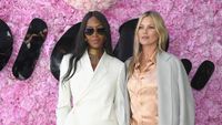Adu Gaya Kate Moss Vs Naomi Campbell di Show Dior, Siapa Lebih Keren?
