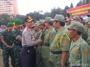 123 Ribu Linmas Bantu Polisi dan TNI Amankan Pilkada di Jateng