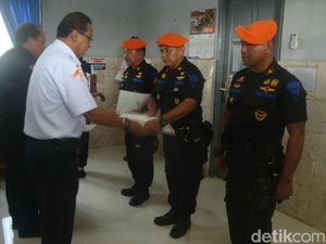 Tangkap Pelempar Batu, 3 Polsuska di Purwokerto Dapat Penghargaan