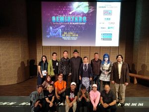 Teater Koma Gunakan Artistik Semi Holografik di Gemintang