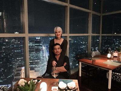 Romantis! Momen Saat Ricky Komo Katakan Putus, Makan Bersama Sang Istri