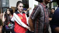 Hujan Iringi Vonis 4 Tahun Jennifer Dunn