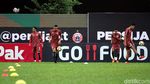 Persija dan Persebaya Jajal Lapangan PTIK