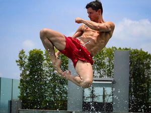 Potret Olahraga Daniel, Pendekar Bule Ganteng Lawannya Jackie Chan