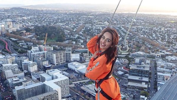 Gaya Traveling Miss World 2017 yang Seru Banget