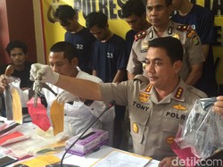 Polisi Tangkap 14 Orang Penjahat di Jaktim, 4 Ditembak Mati