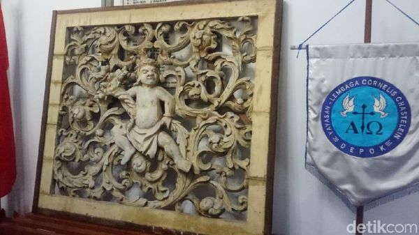 Ukiran Kusen Berumur Ratusan Tahun yang Dicuri dari Rumah Cimanggis