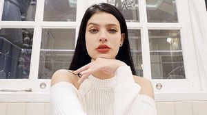 Pesona Brina Bafagih Vanderhoeven Istri Komo Ricky yang Cantik