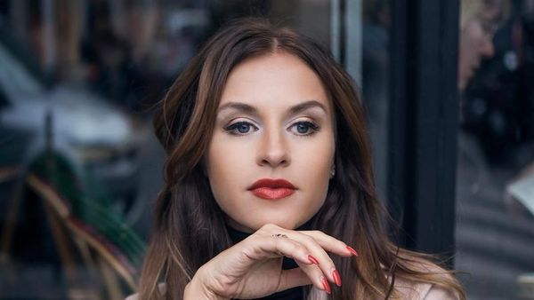 Adu Gaya 4 Istri Cantik Pemain Rusia yang Jadi Suporter di Piala Dunia 2018