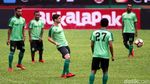 Persija dan Persebaya Jajal Lapangan PTIK