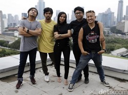 Menjadi Drummer Tak Harus dalam Sebuah Band