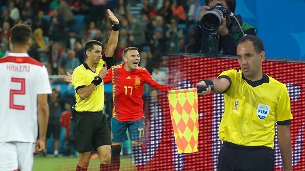 VAR bisa merevisi keputusan wasit