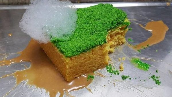 Eits! Spons Cuci Piring dan Puntung Rokok Ini Bisa Dimakan Lho