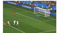 Jika biasanya Ronaldo mengukir rekor-rekor impresif di jagat sepakbola, kali ini ia membuat rekor tak enak. (Foto: Internet)